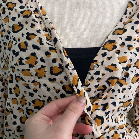 Velvet Heart Cheetah Print Faux Wrap Peplum Top - Picture 4 of 6